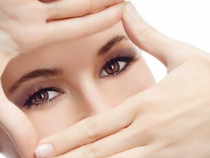 Тънката кожа около очите изисква специални нежни грижи